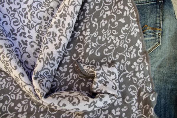 Invero Dreiecktuch Neele grau, Farben , Struktur, Muster zu Jeans